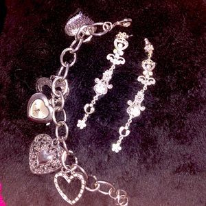 Vintage looking long 2-1/2 inch earrings silvertone